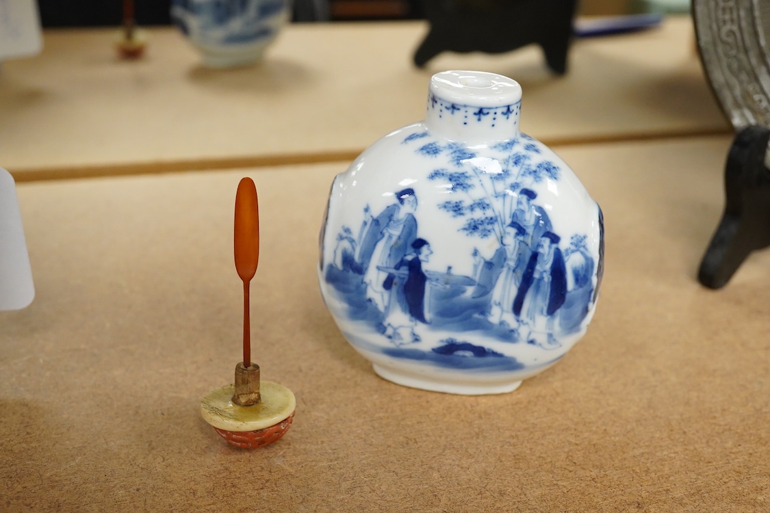 A large late 19th century Chinese blue and white snuff bottle, character marks to the base, 11cm high